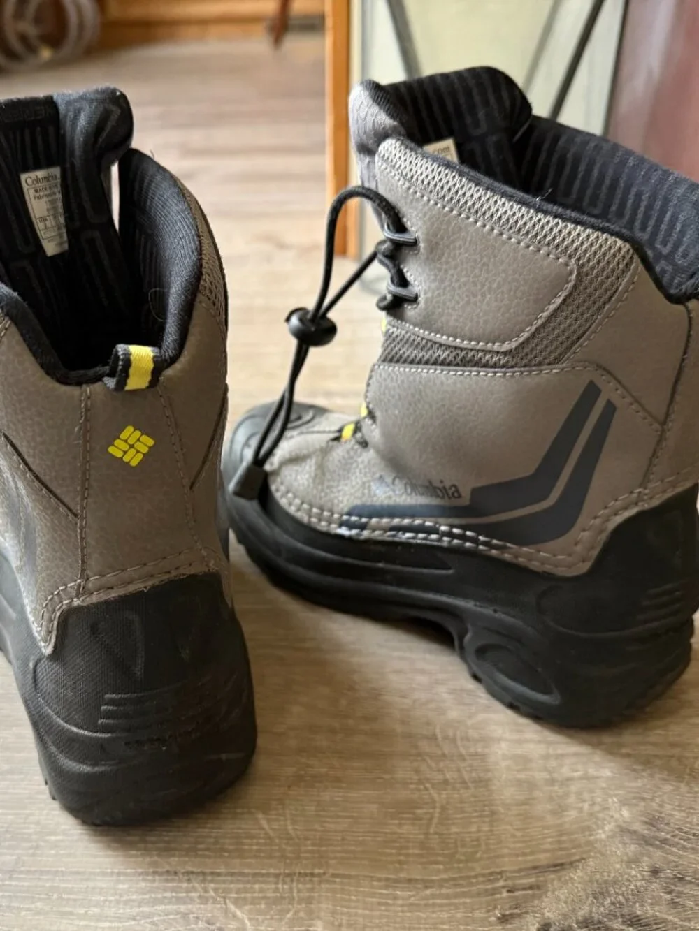 Columbia 200g Insulated Winter Boots Kids Size 2